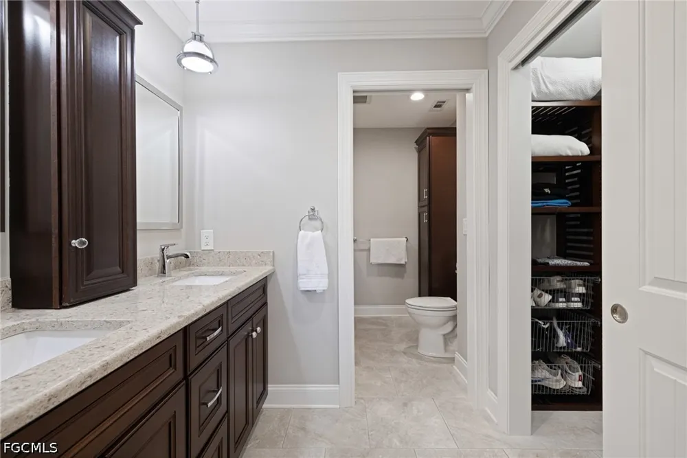 Sunnybrook Court #20 Cape Coral, FL 33904