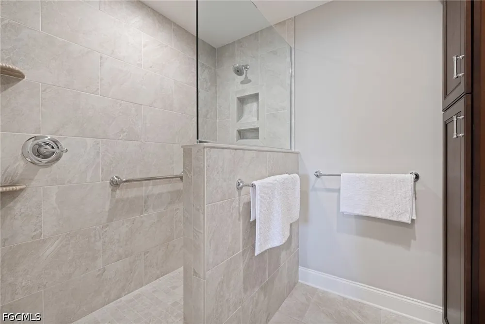 Sunnybrook Court #20 Cape Coral, FL 33904