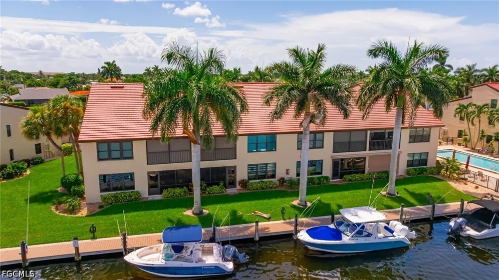 Sunnybrook Court #20 Cape Coral, FL 33904