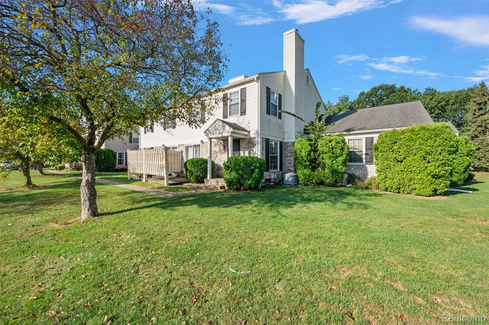 44555 Bunker Hill Drive Clinton Charter Township, MI 48038