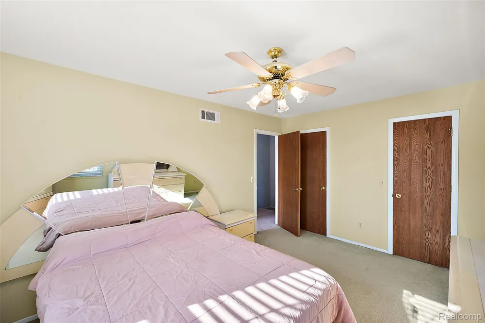 44555 Bunker Hill Drive Clinton Charter Township, MI 48038
