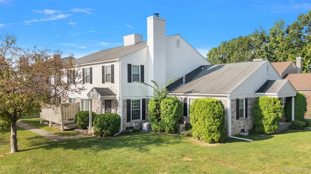 44555 Bunker Hill Drive Clinton Charter Township, MI 48038