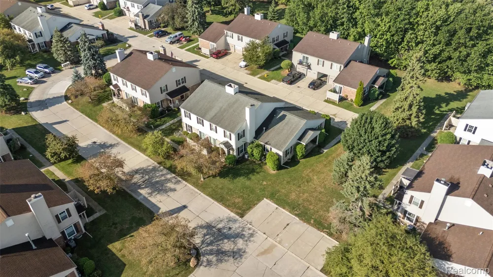 44555 Bunker Hill Drive Clinton Charter Township, MI 48038