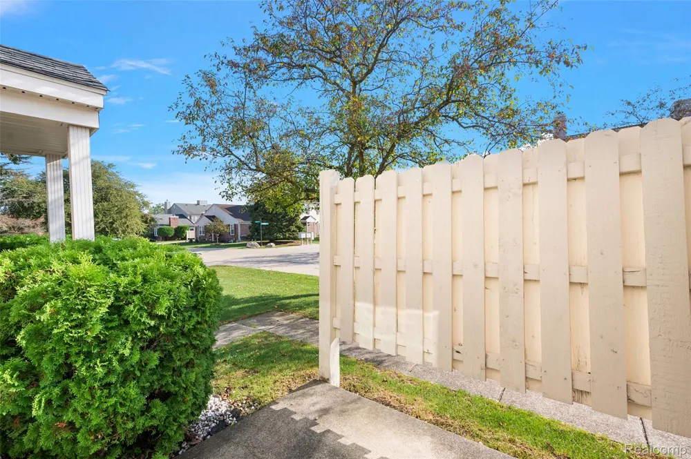 44555 Bunker Hill Drive Clinton Charter Township, MI 48038