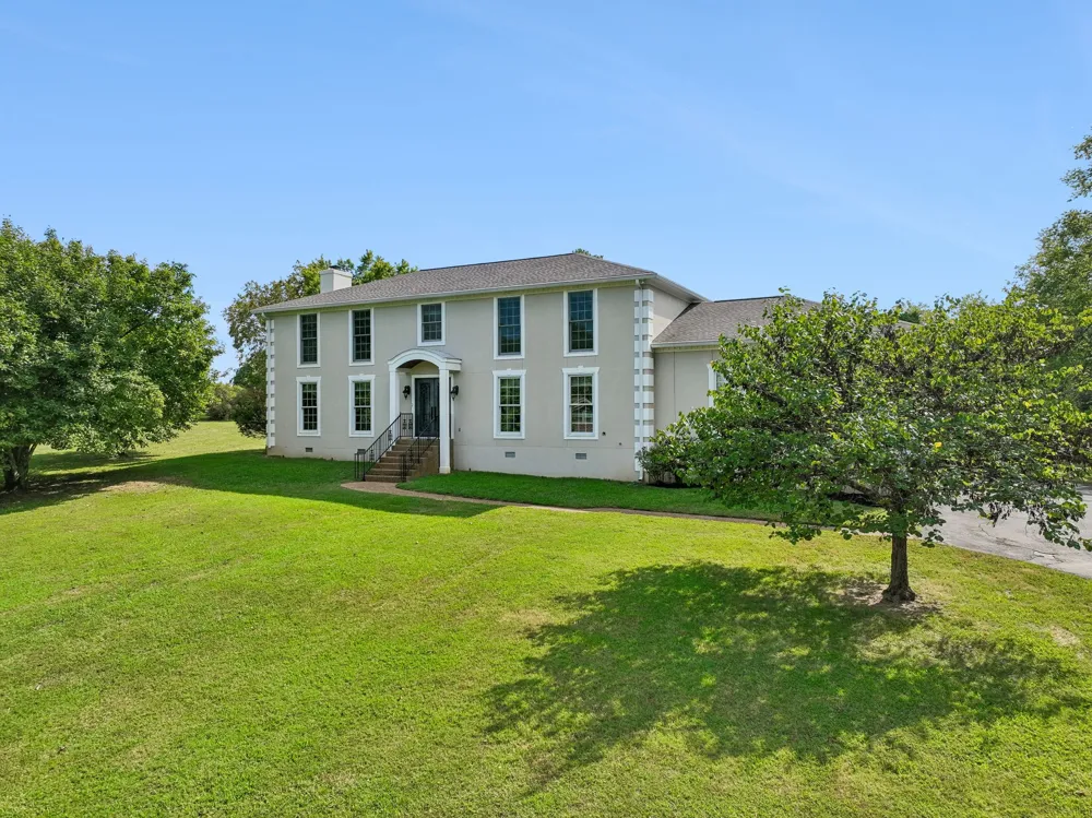 2610 Springdale Dr Lebanon, TN 37087