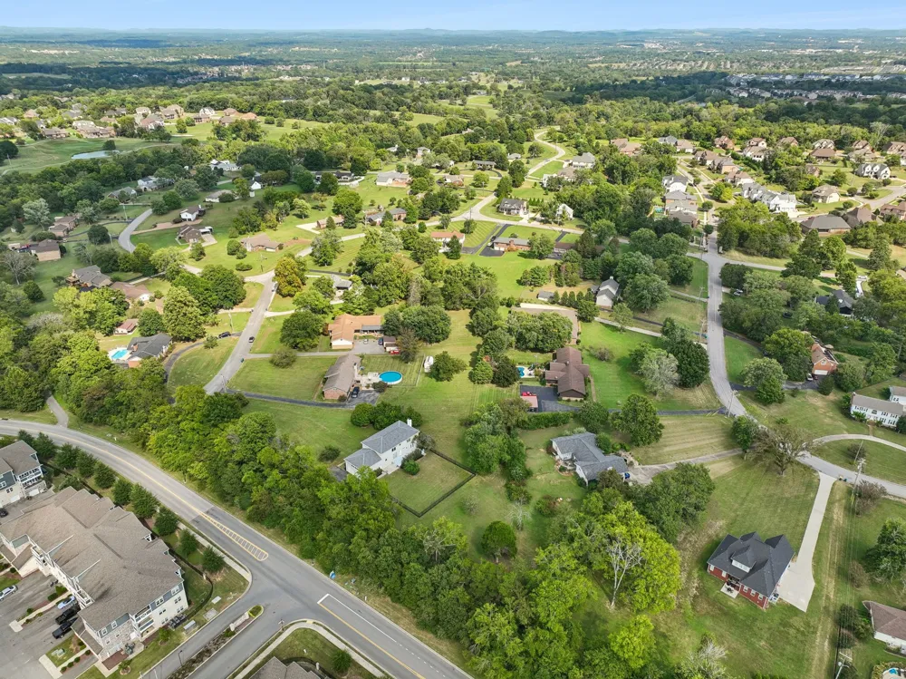 2610 Springdale Dr Lebanon, TN 37087