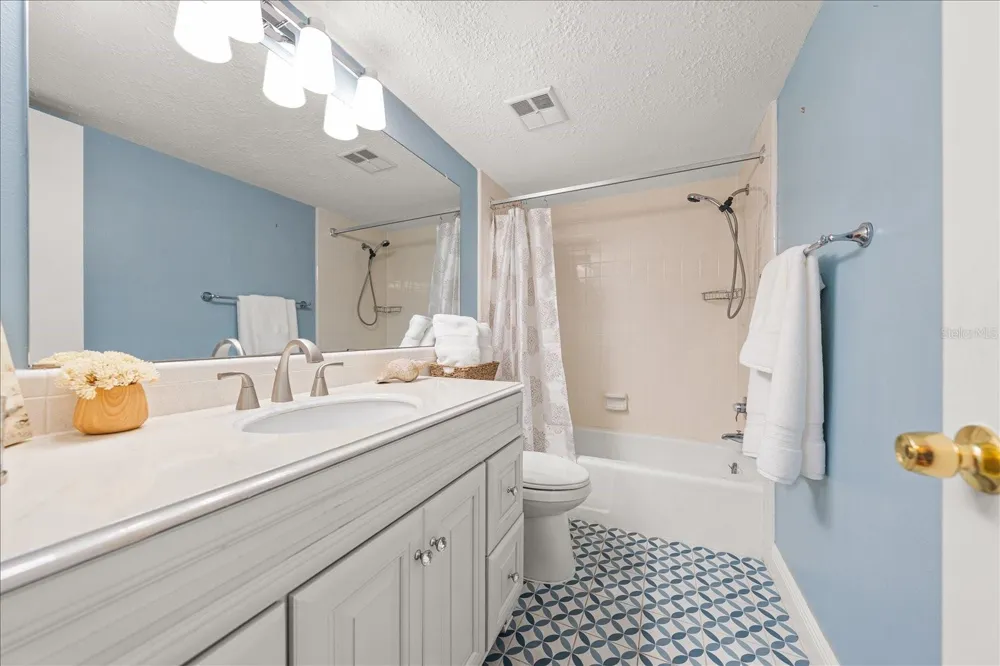403 MINDY DRIVE Largo, FL 33771