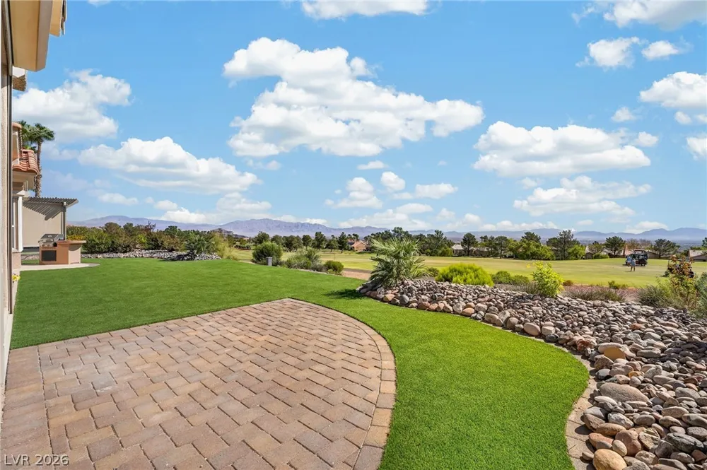 2108 Hot Oak Ridge Street Las Vegas, NV 89134
