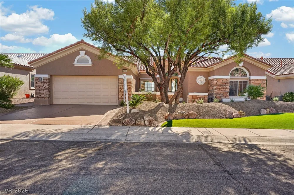 2108 Hot Oak Ridge Street Las Vegas, NV 89134
