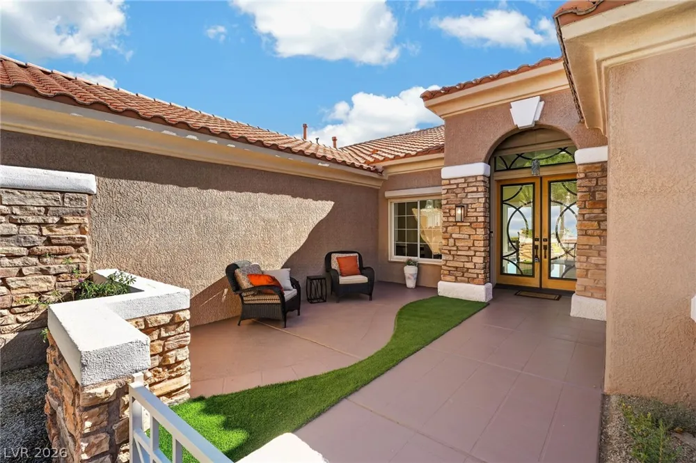 2108 Hot Oak Ridge Street Las Vegas, NV 89134