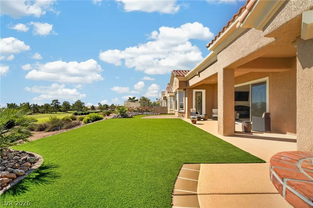 2108 Hot Oak Ridge Street Las Vegas, NV 89134