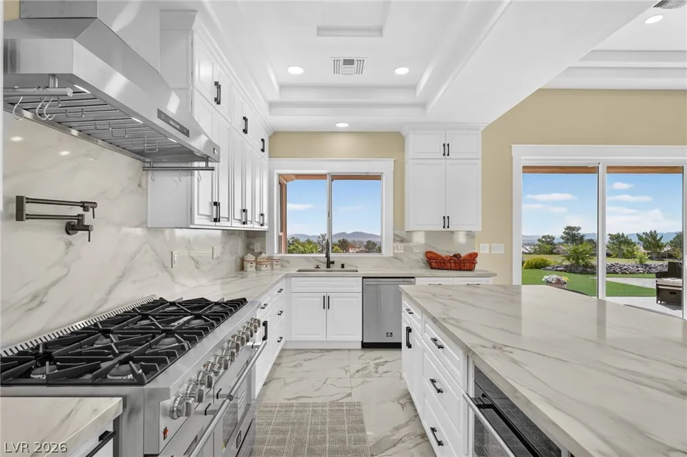 2108 Hot Oak Ridge Street Las Vegas, NV 89134
