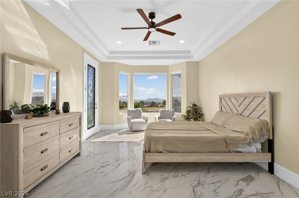 2108 Hot Oak Ridge Street Las Vegas, NV 89134