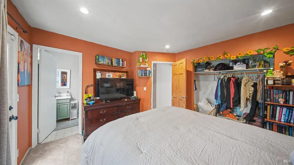 156 Peach Street Vallejo, CA 94589