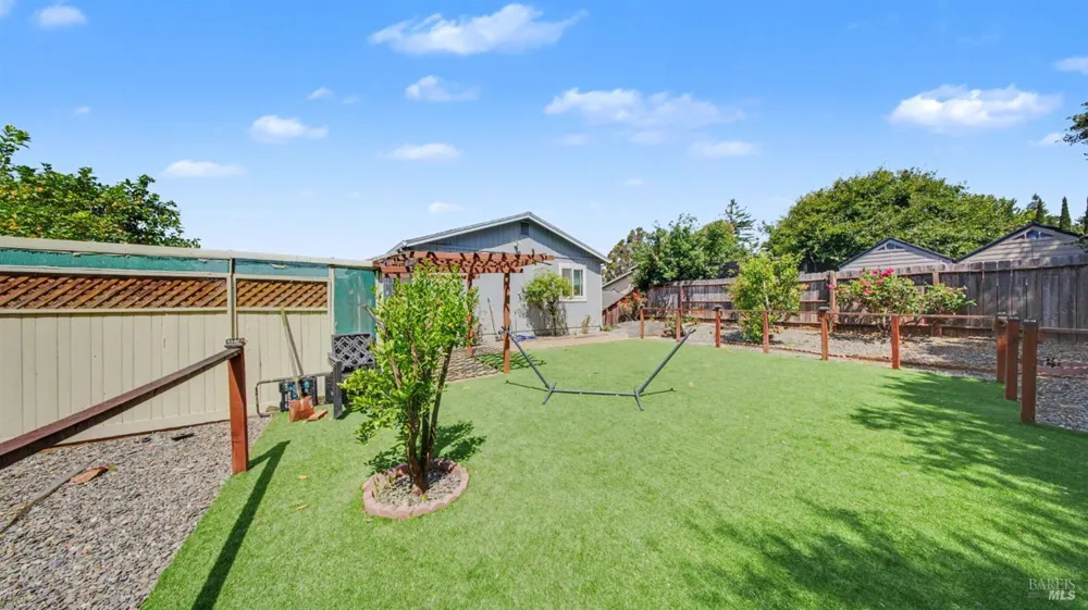 156 Peach Street Vallejo, CA 94589
