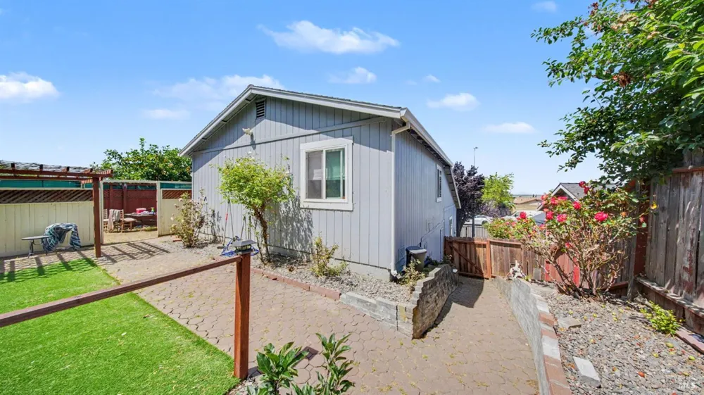 156 Peach Street Vallejo, CA 94589