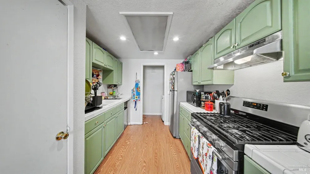 156 Peach Street Vallejo, CA 94589