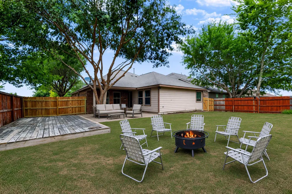 111 Sandstone Trail Buda, TX 78610