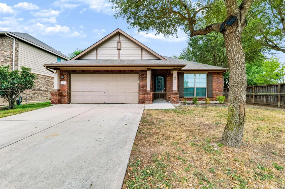 111 Sandstone Trail Buda, TX 78610