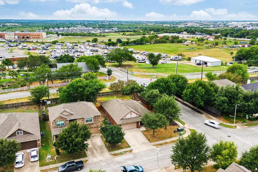 111 Sandstone Trail Buda, TX 78610