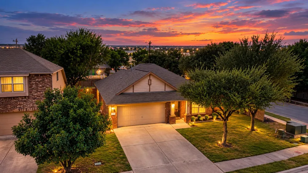111 Sandstone Trail Buda, TX 78610