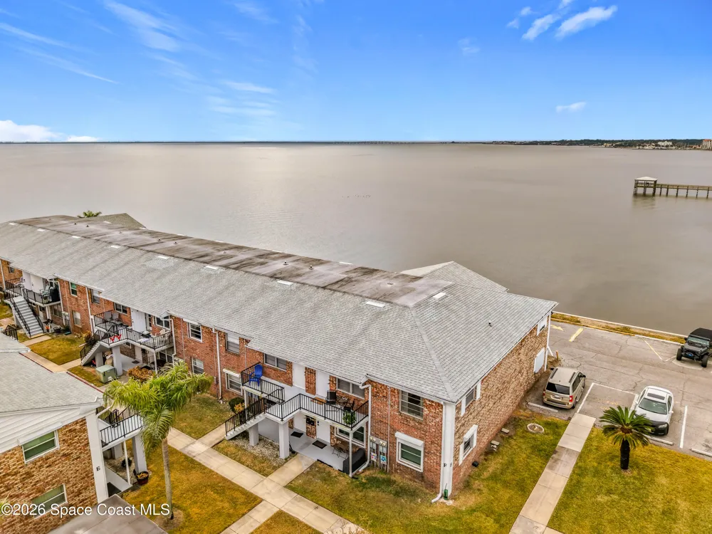 190 E Olmstead Drive #F8 Titusville, FL 32780