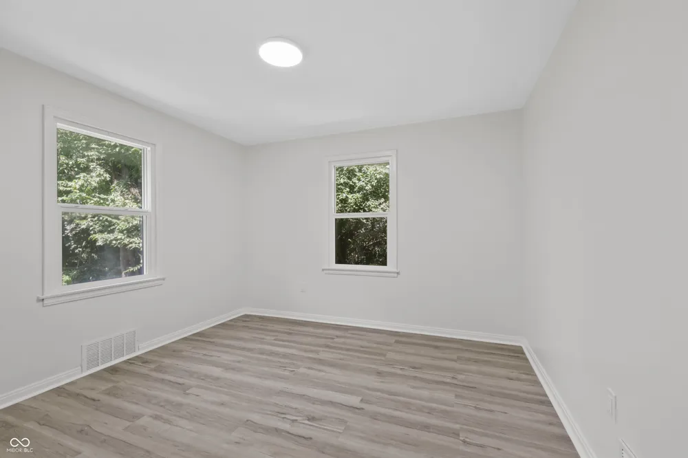 2028 Berwick Avenue Indianapolis, IN 46222