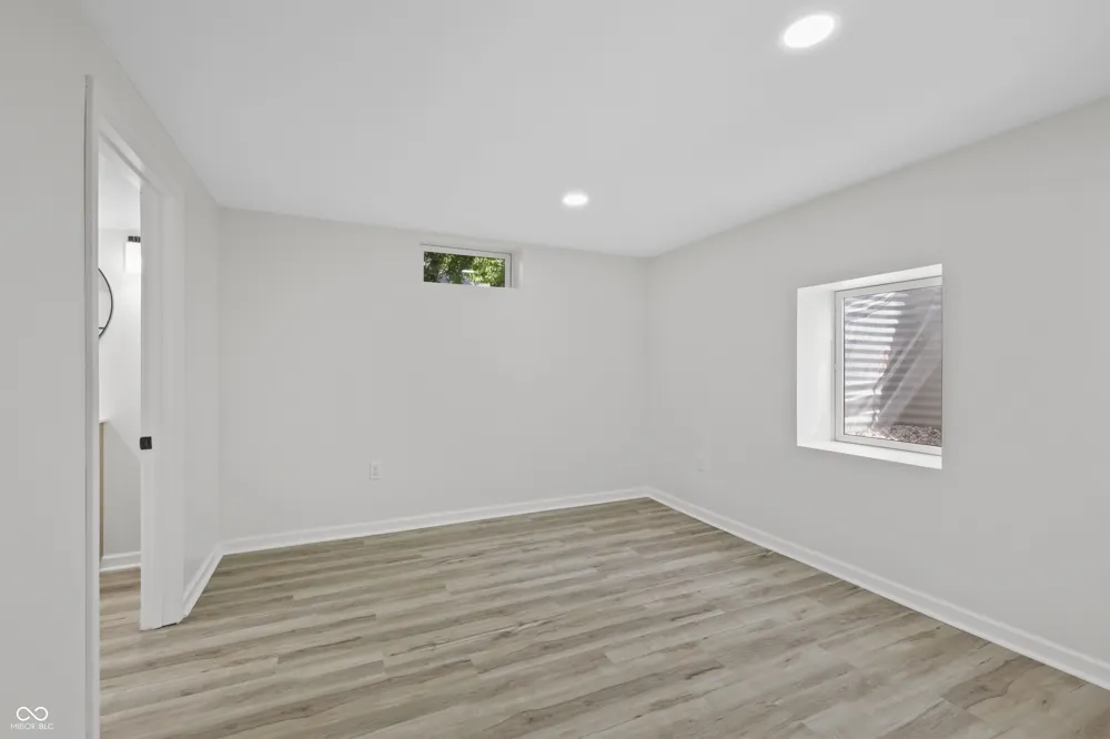 2028 Berwick Avenue Indianapolis, IN 46222