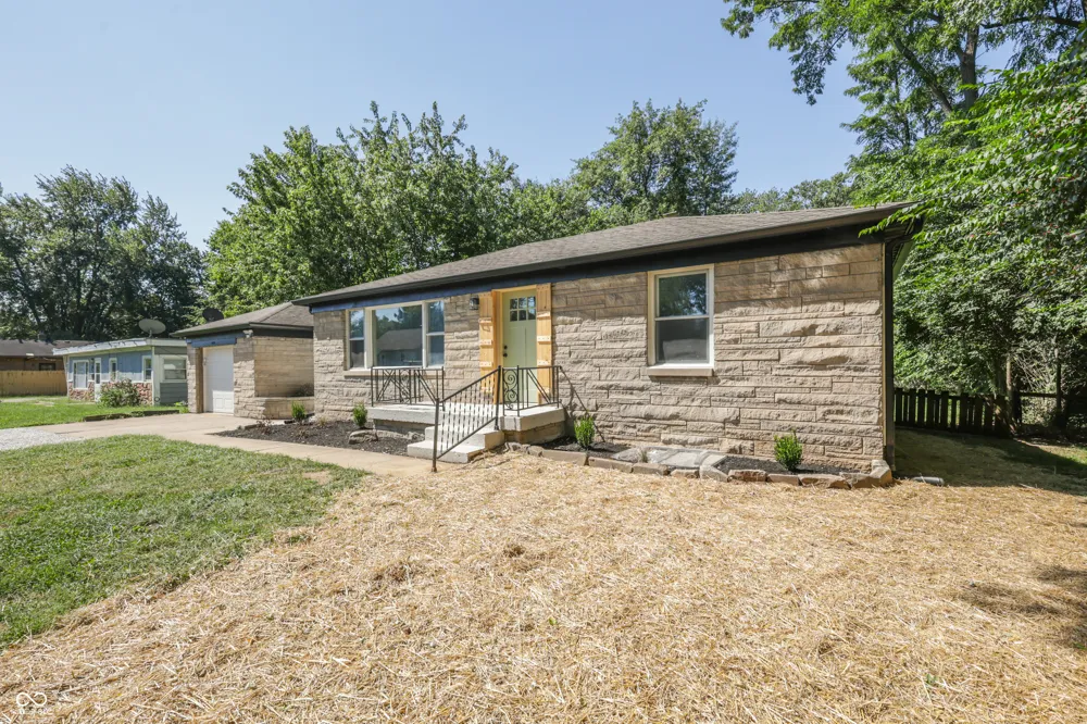 2028 Berwick Avenue Indianapolis, IN 46222