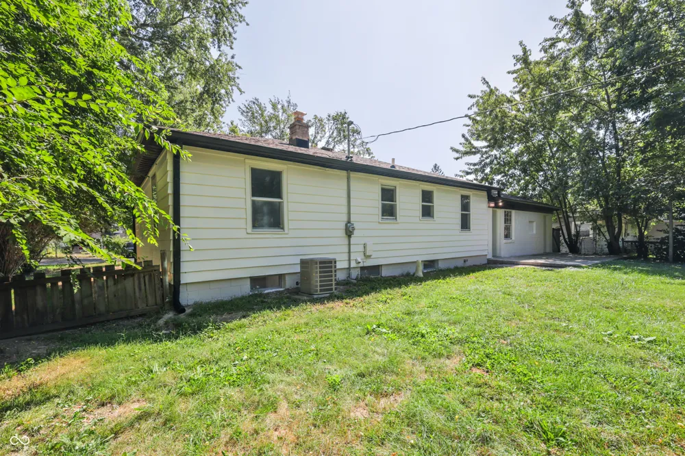 2028 Berwick Avenue Indianapolis, IN 46222