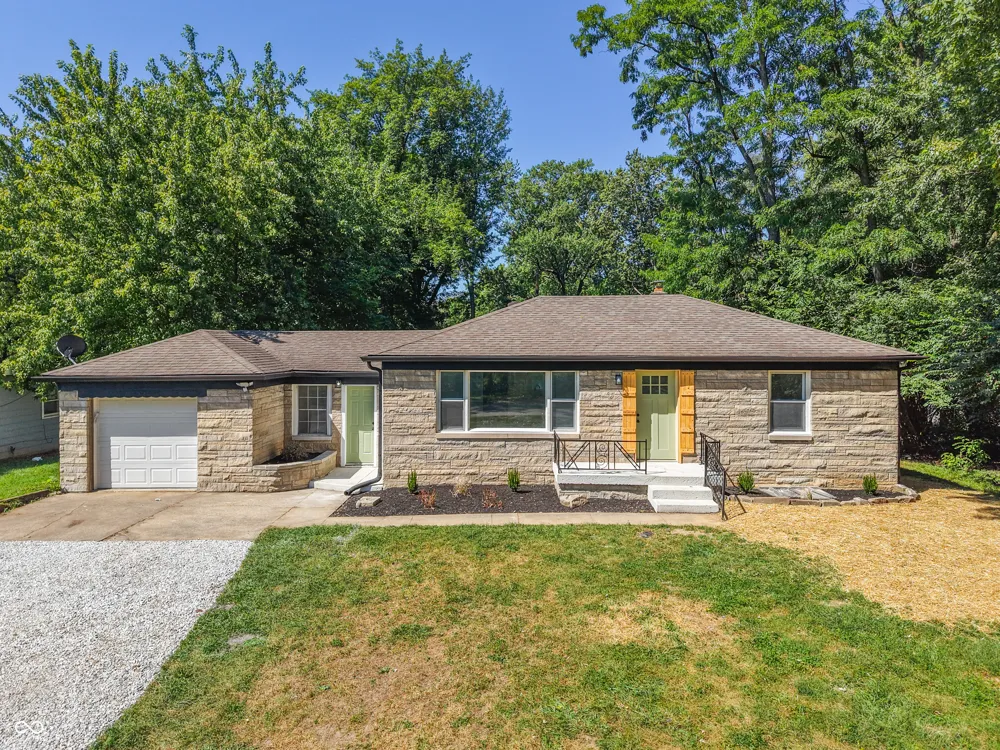 2028 Berwick Avenue Indianapolis, IN 46222
