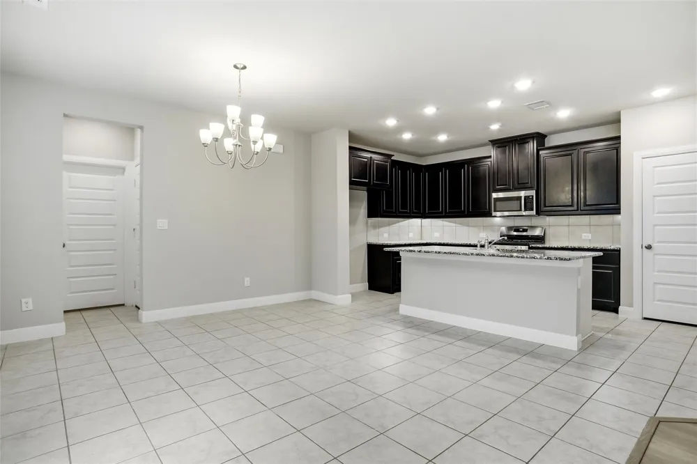 1808 Sierra Rose Trace Mesquite, TX 75181