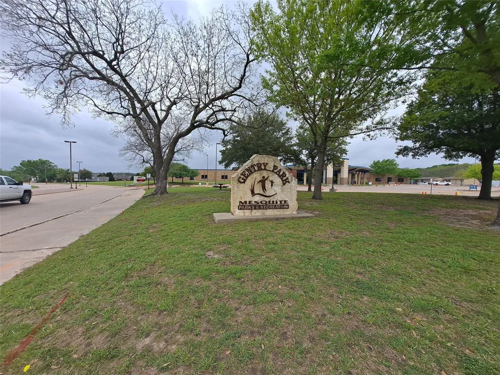 1808 Sierra Rose Trace Mesquite, TX 75181