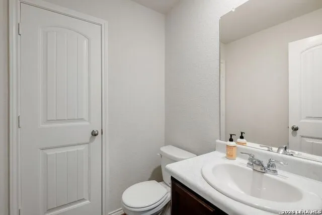 3862 Snowbird Converse, TX 78109