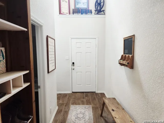3862 Snowbird Converse, TX 78109