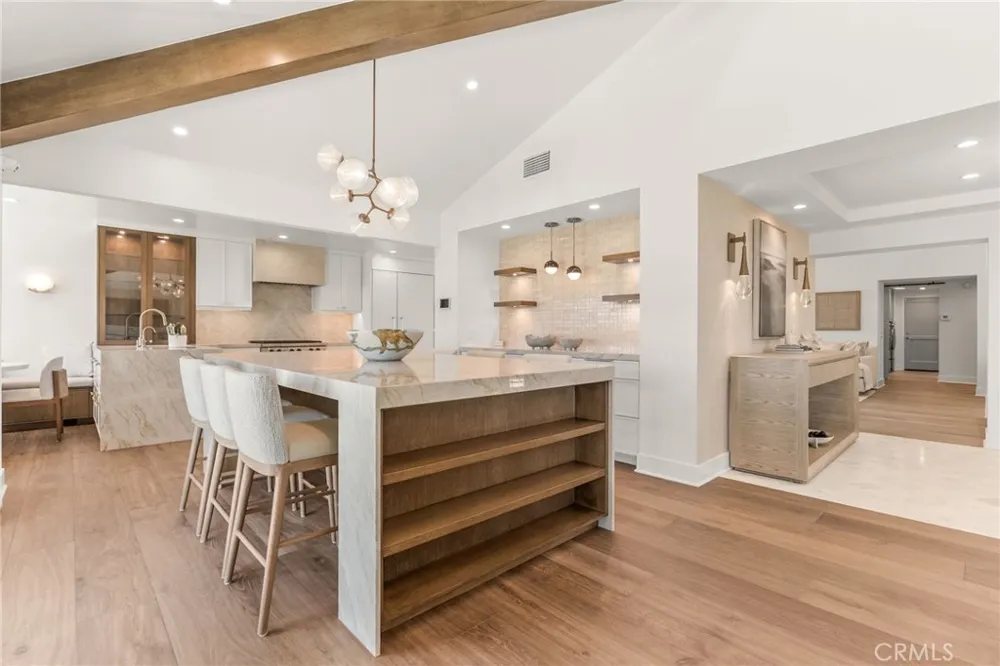 1911 Yacht Colinia Newport Beach, CA 92660