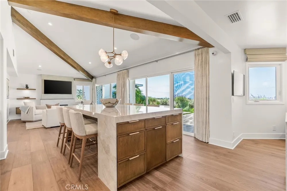 1911 Yacht Colinia Newport Beach, CA 92660
