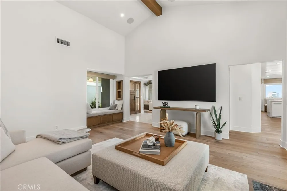 1911 Yacht Colinia Newport Beach, CA 92660
