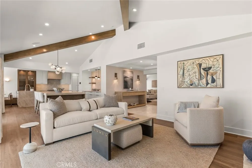 1911 Yacht Colinia Newport Beach, CA 92660
