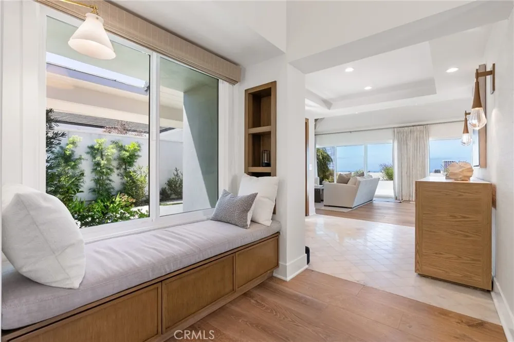 1911 Yacht Colinia Newport Beach, CA 92660