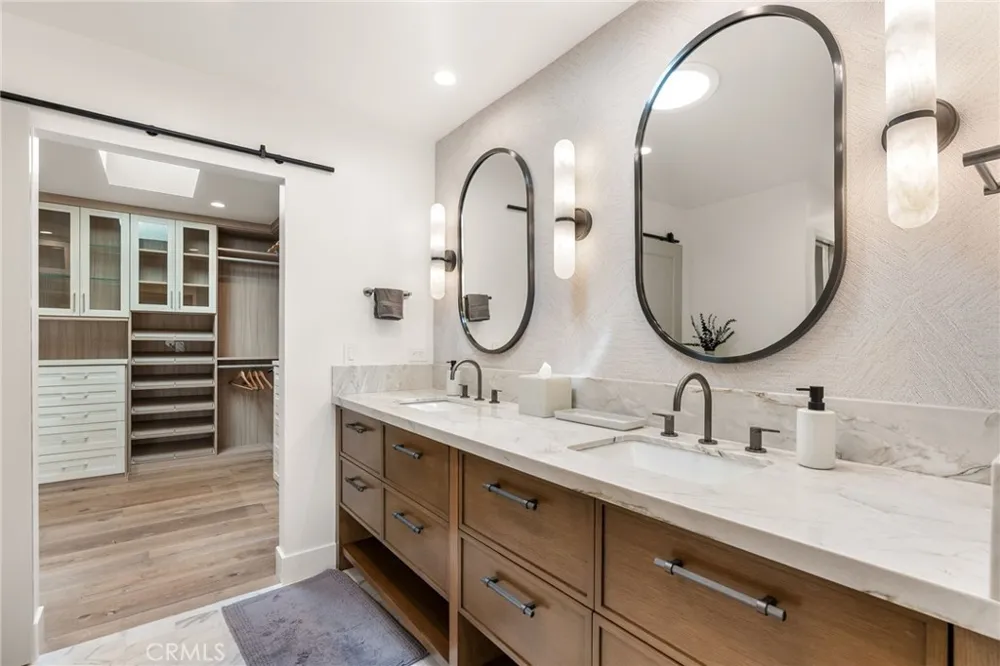 1911 Yacht Colinia Newport Beach, CA 92660