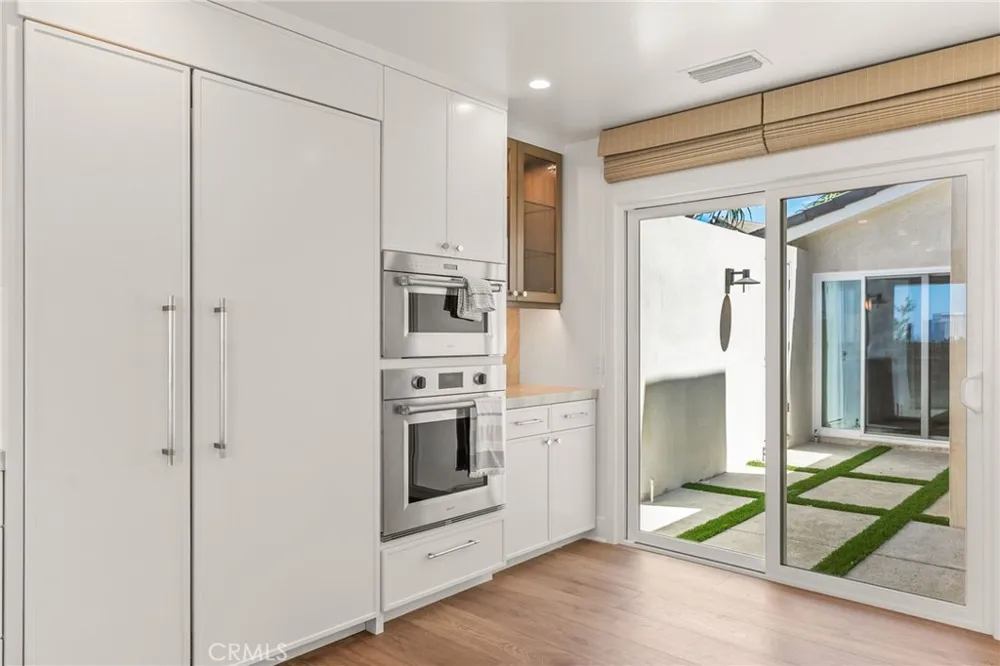 1911 Yacht Colinia Newport Beach, CA 92660