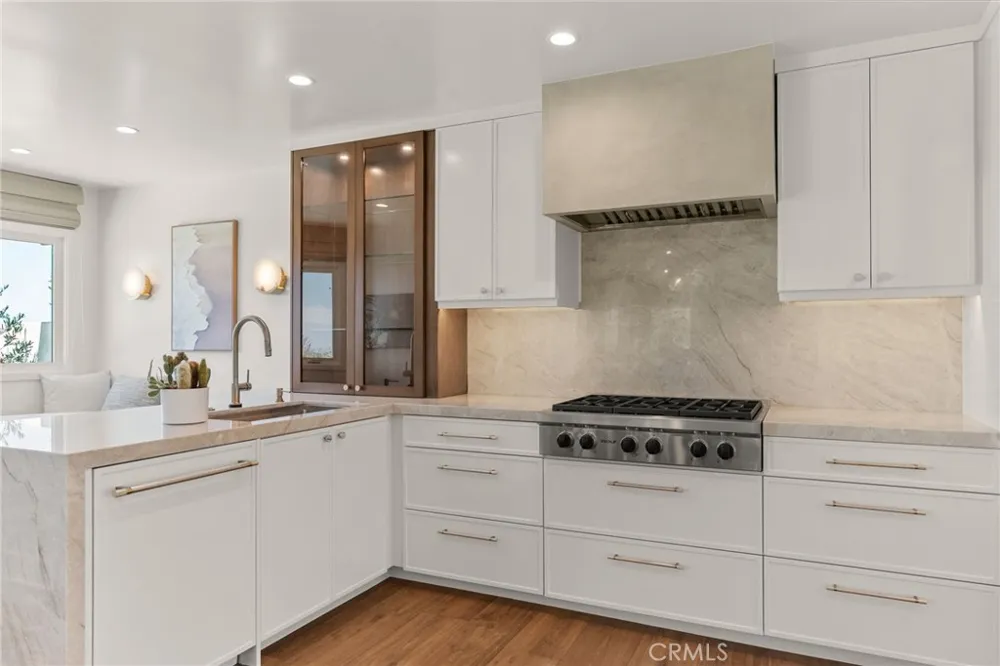 1911 Yacht Colinia Newport Beach, CA 92660