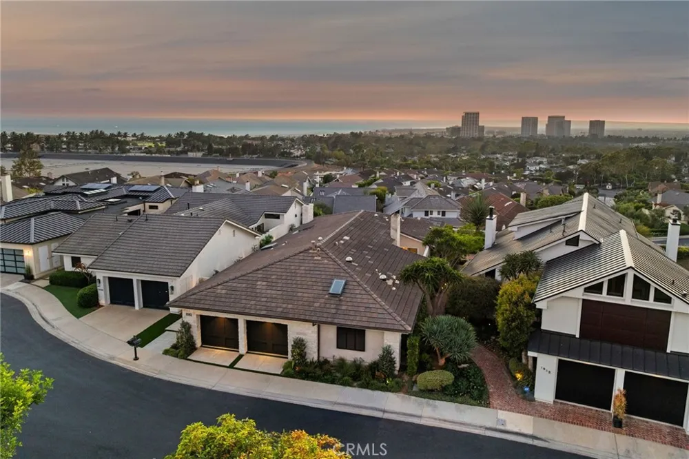 1911 Yacht Colinia Newport Beach, CA 92660