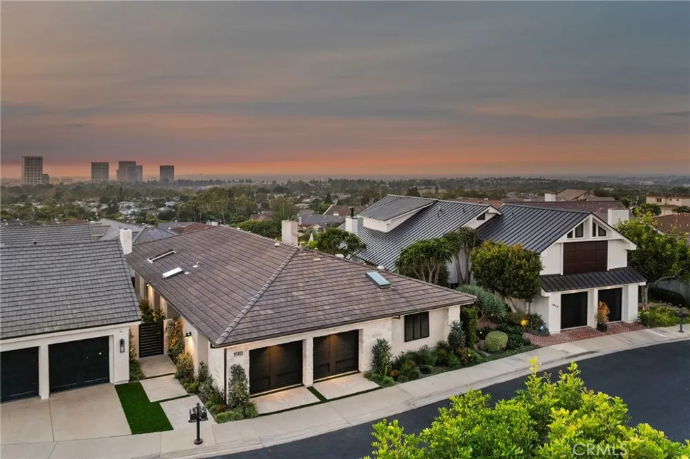 1911 Yacht Colinia Newport Beach, CA 92660