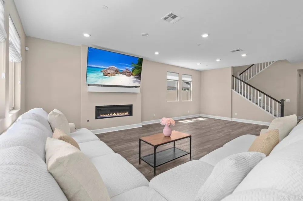 914 Cayley Avenue San Marcos, CA 92069