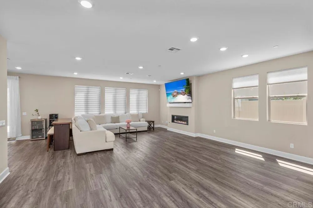 914 Cayley Avenue San Marcos, CA 92069