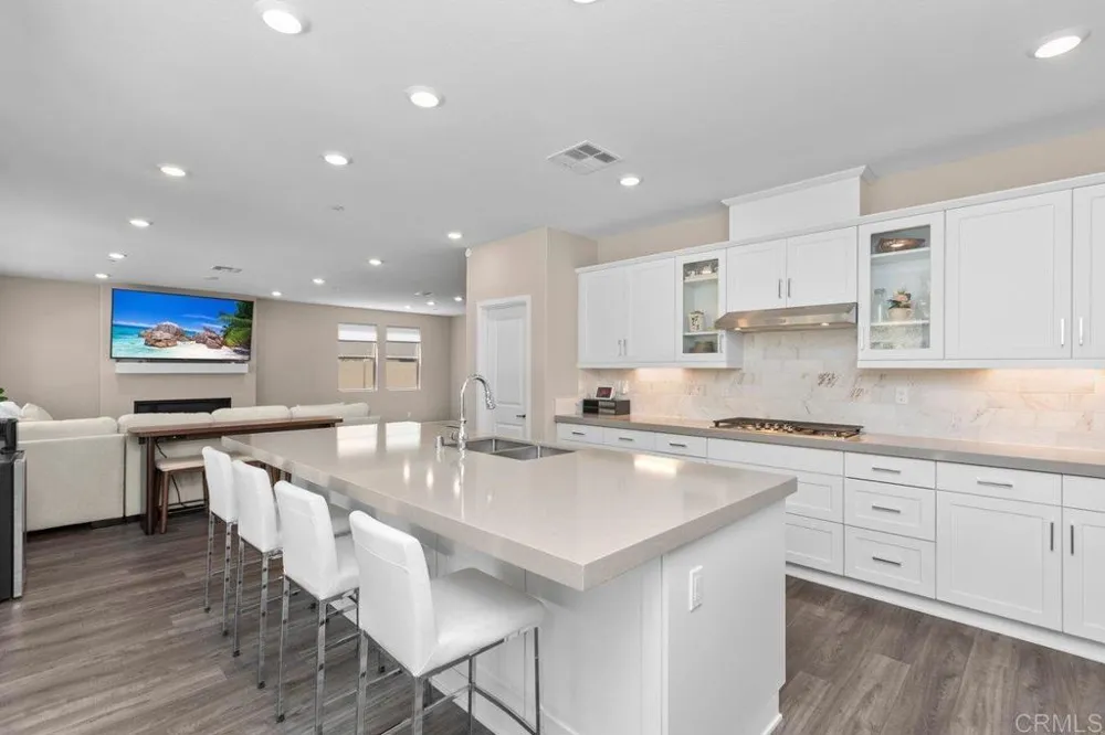 914 Cayley Avenue San Marcos, CA 92069