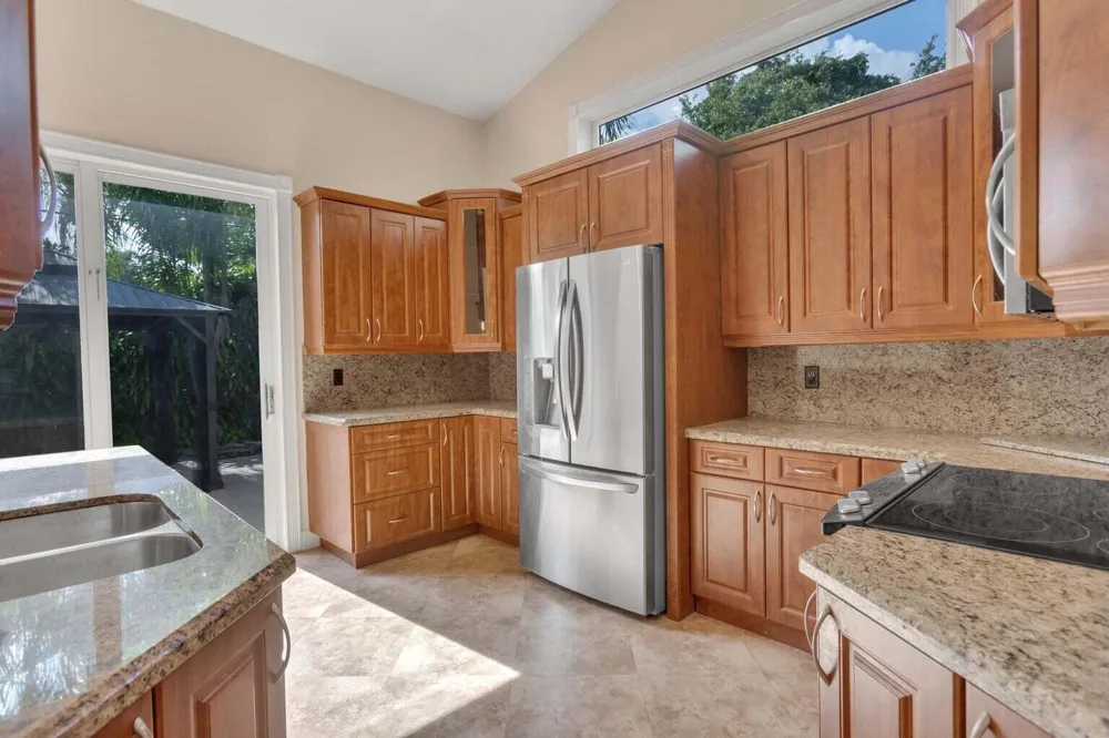4500 SW 25th Terrace Dania Beach, FL 33312