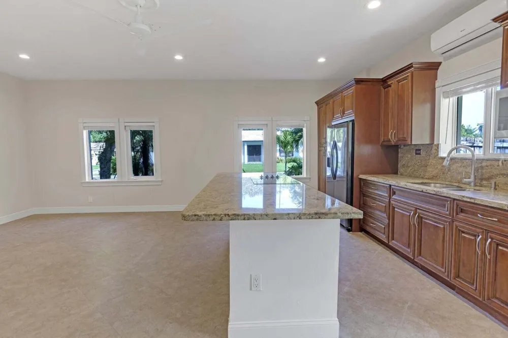 4500 SW 25th Terrace Dania Beach, FL 33312